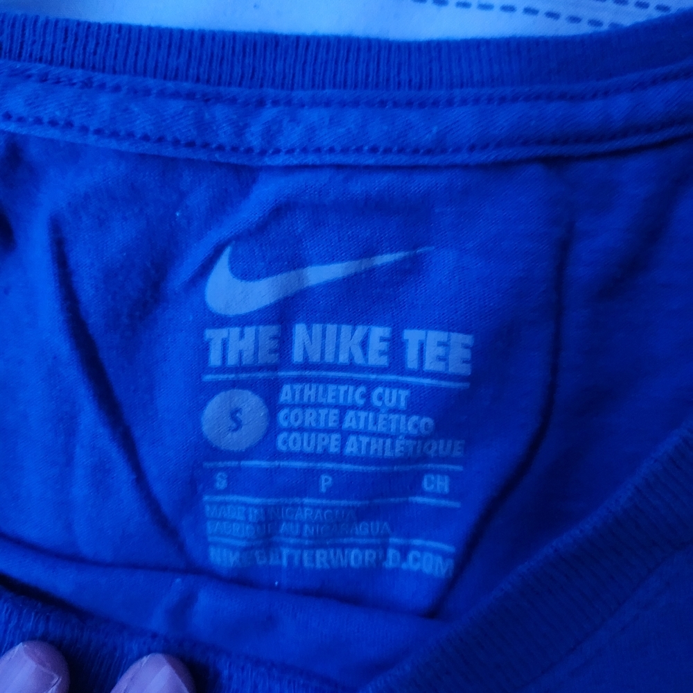 Mens nike tshirt